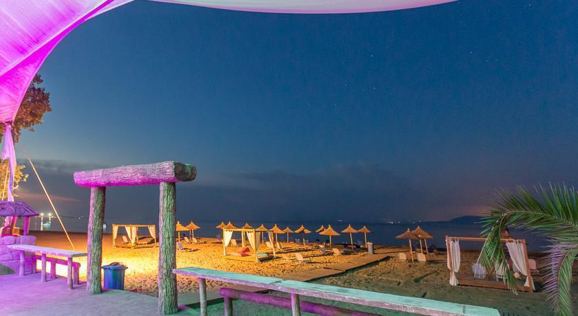 Hebes Studios Kavos Ngoại thất bức ảnh